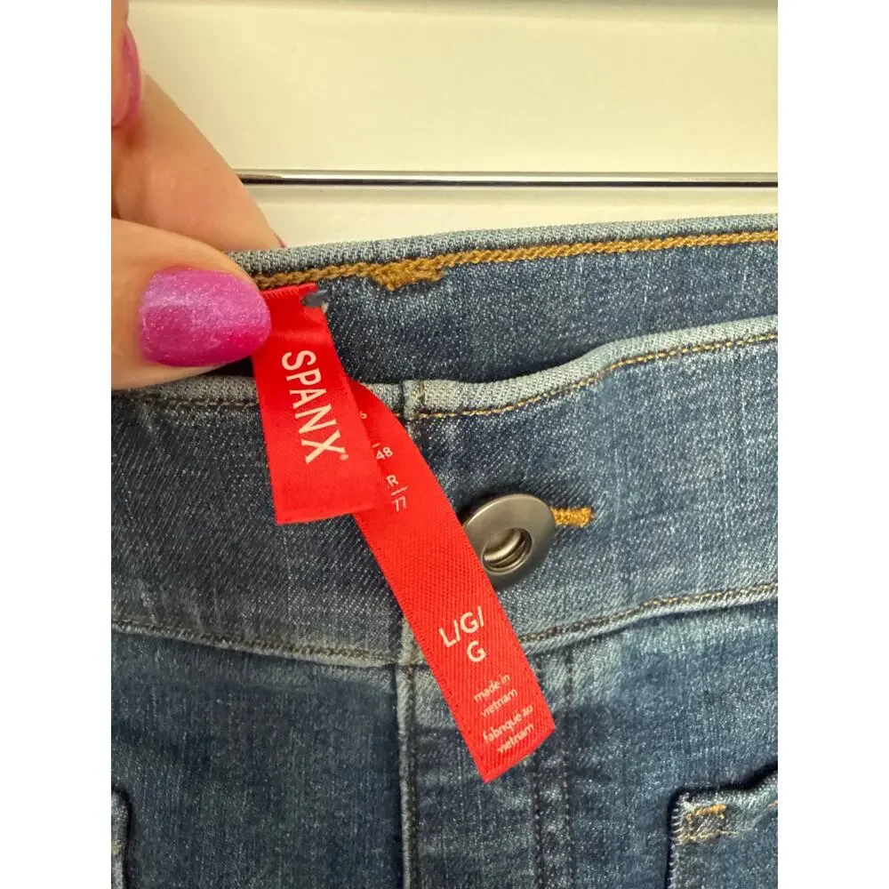 Spanx EveryWear Cropped Wide Leg Jeans with Patch Pockets, L